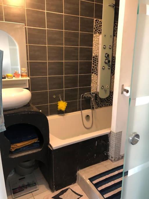 Carnon Plage : Bel Appartement Bien Citue Mauguio Buitenkant foto